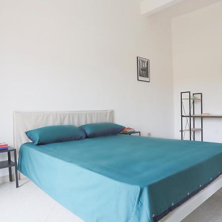 Bright Apartment Near The Sea With Parking Salerno Exterior photo